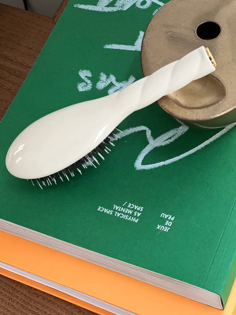 La Petite Brosse N.02 L'INDISPENSABLE - Soin & Démêlage